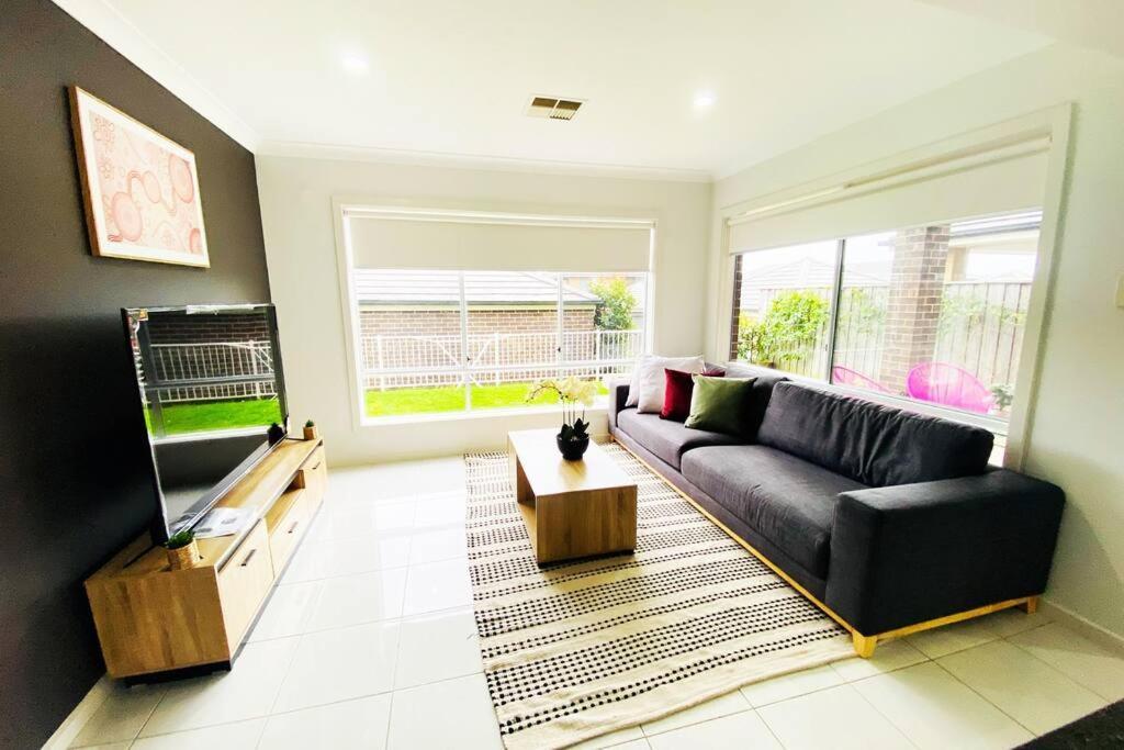 Kellyville 5Br Near Park And Shopping Mall Extérieur photo
